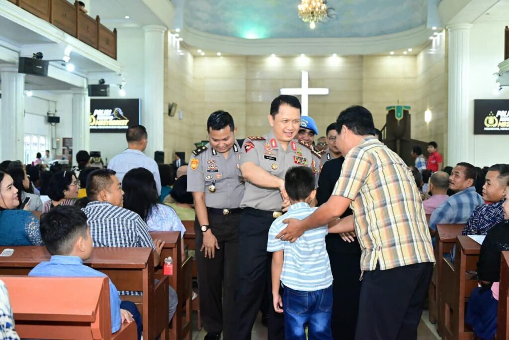 Kapolda Jambi Kunjungi Jemaat HKBP Kotabaru, Ajak Masyarakat Rawat Toleransi dan Jaga Kamtibmas